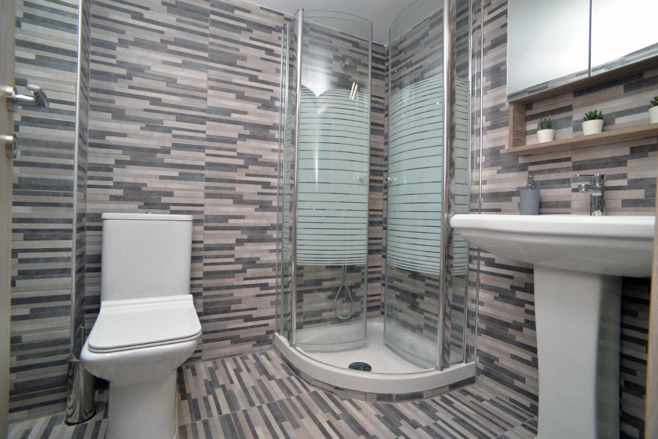 Luxury Apartment St Demetrios Downtown Thessaloníki Exteriör bild